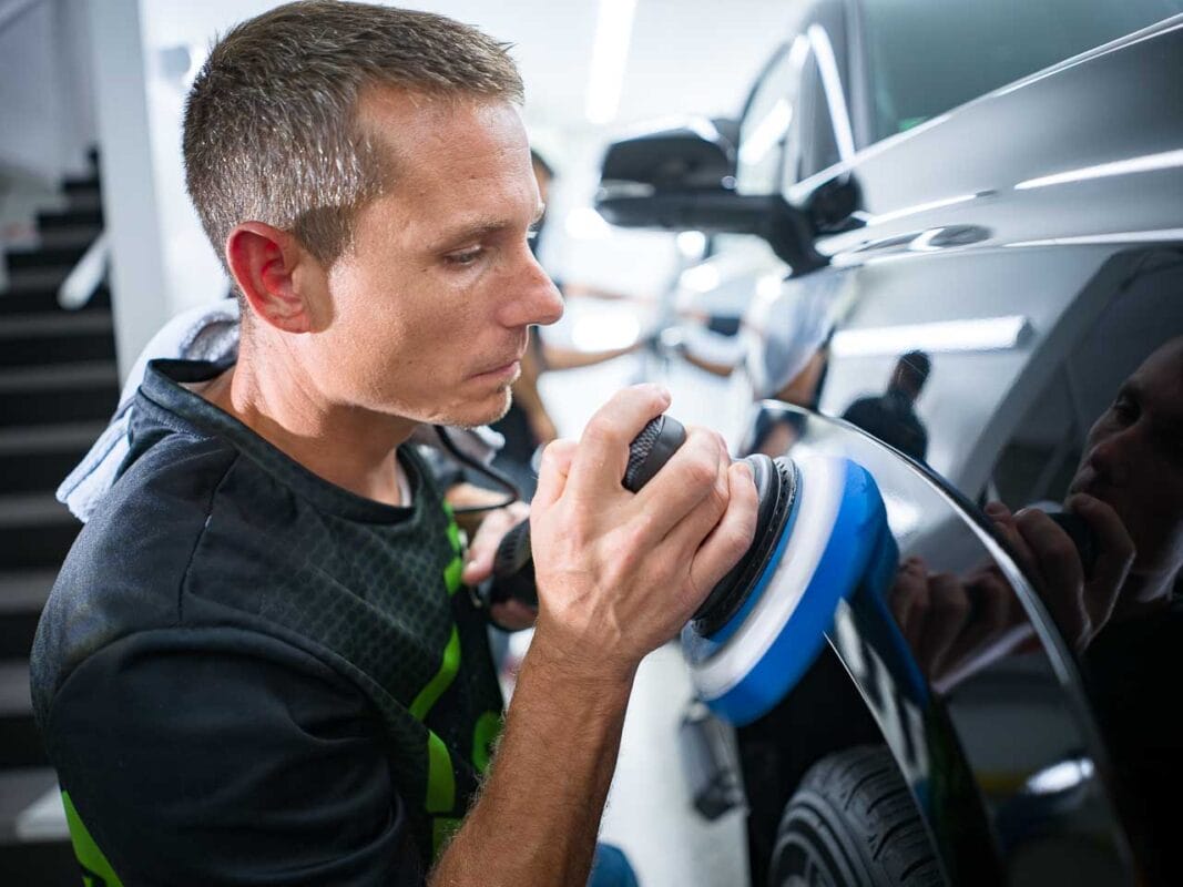 Auto detailing class in Chicago